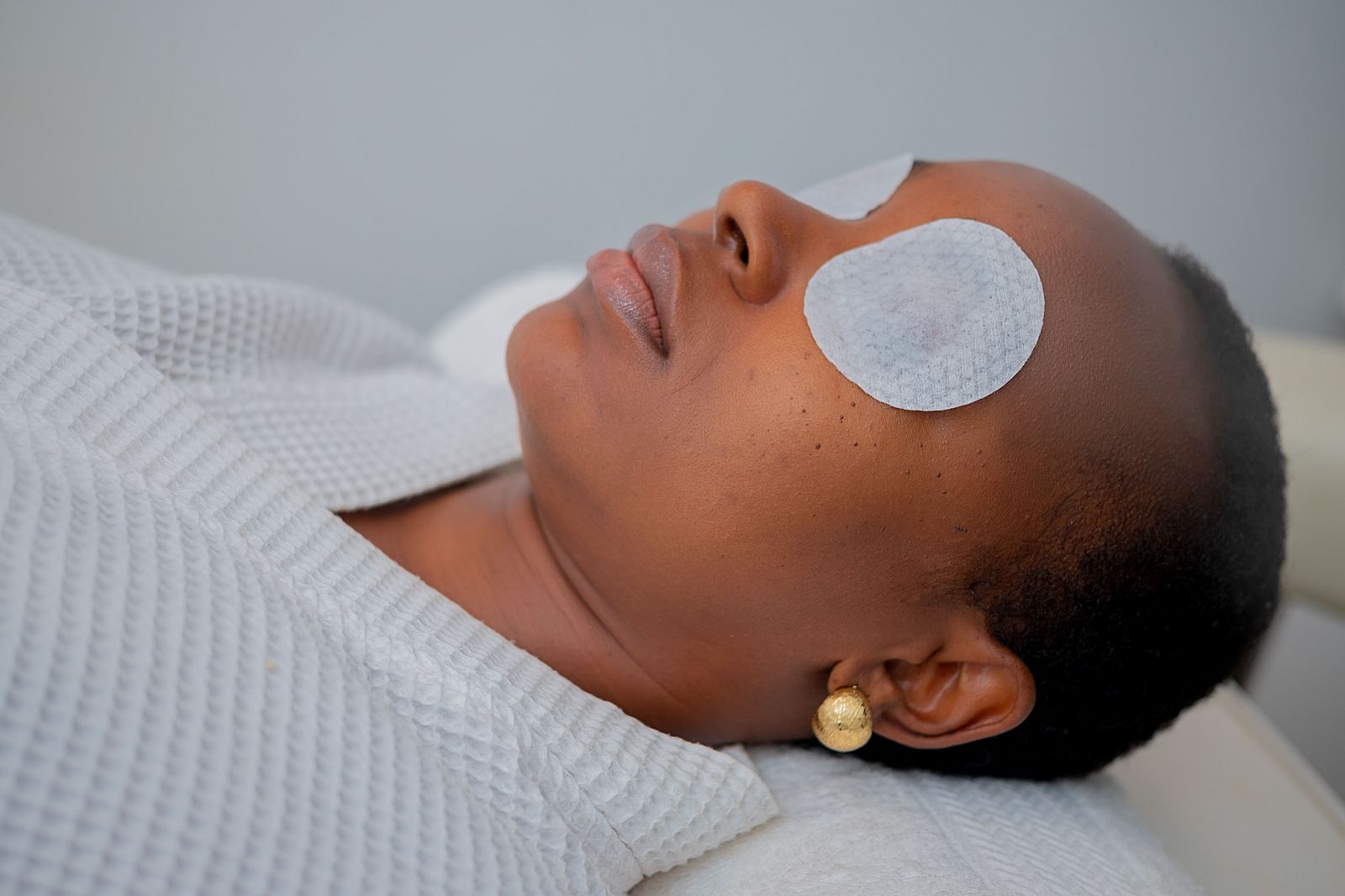 Editorial portrait at a spa in Nigeria, not Amy's Glow